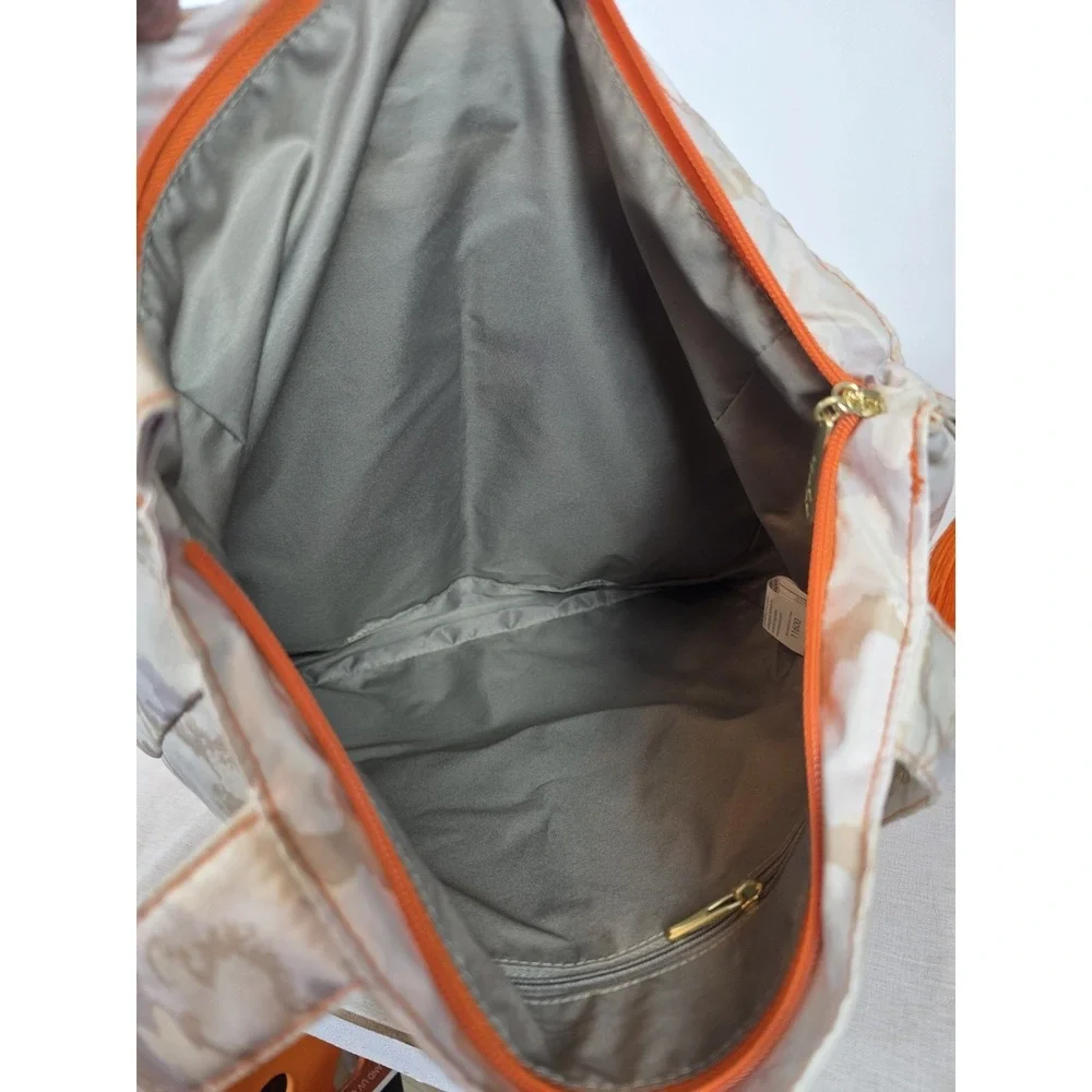 JuJuBe Be Light tote bag in the 